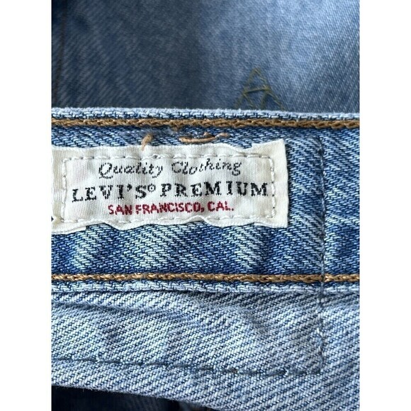 Levi’s 501 Women's High Rise Denim Shorts 27” Waist Button Fly Distressed - Picture 5 of 7